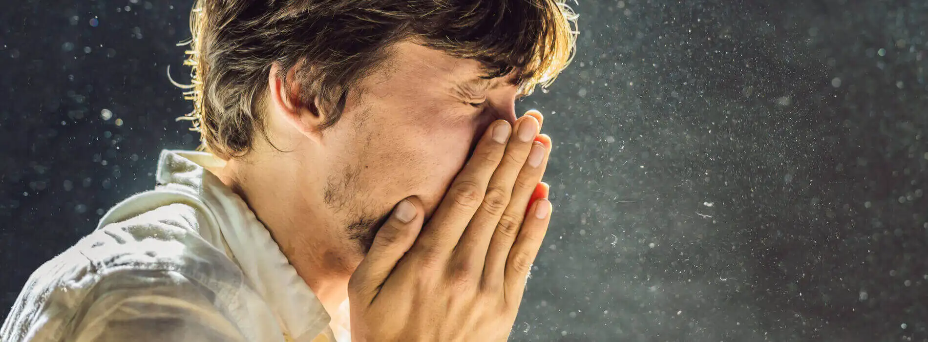 Katar sienny - jak nie pomylić go z przeziębieniem?